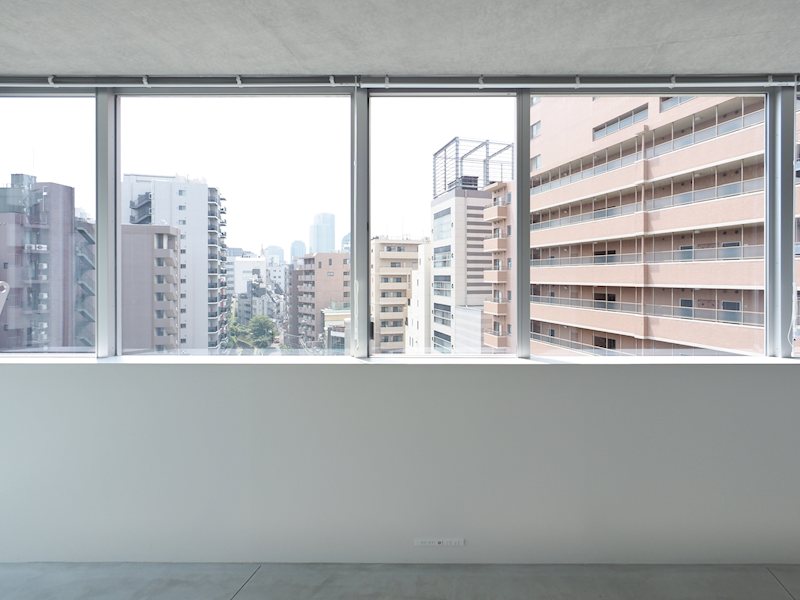 8階、南向き、2面採光 803の内観