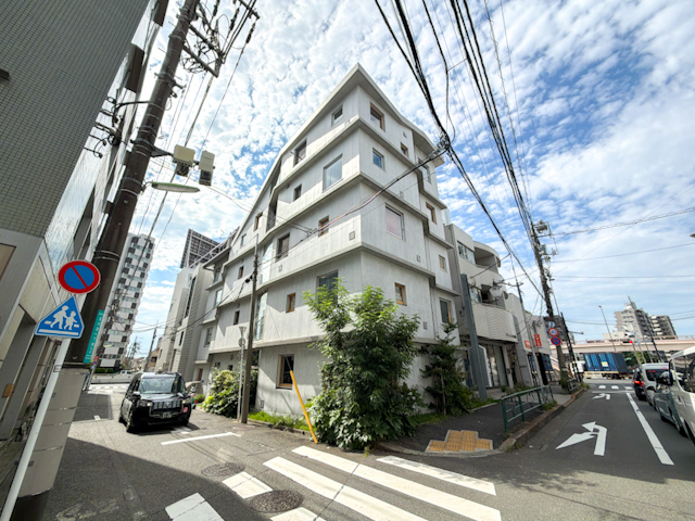 森の気配がする 103の内観