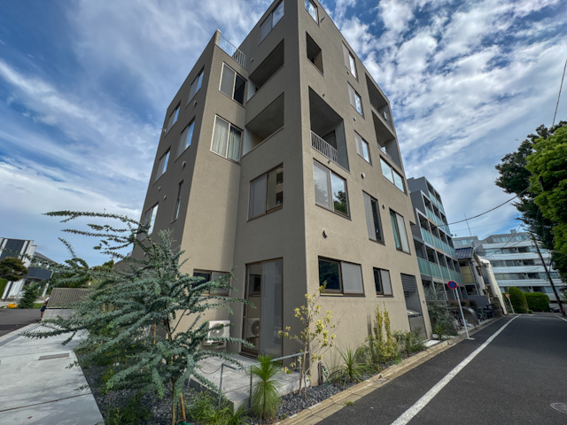 光や緑を身近に 102の内観