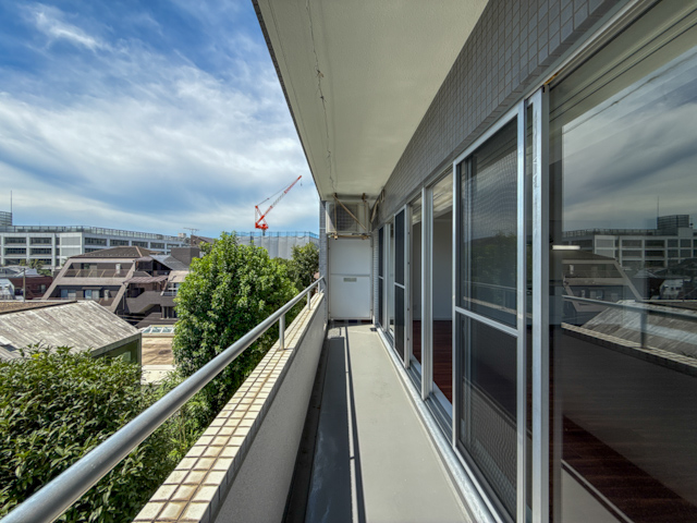 青空が、どどん 302の外観