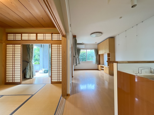 質感と静寂を愉しむ 111の内観