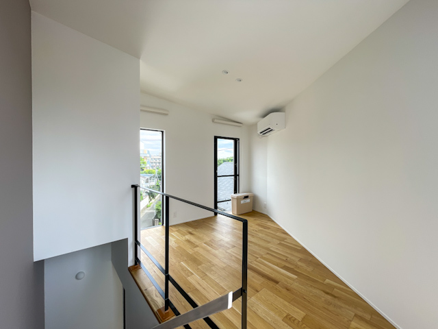 3階建ての世田谷ライフ 101の内観