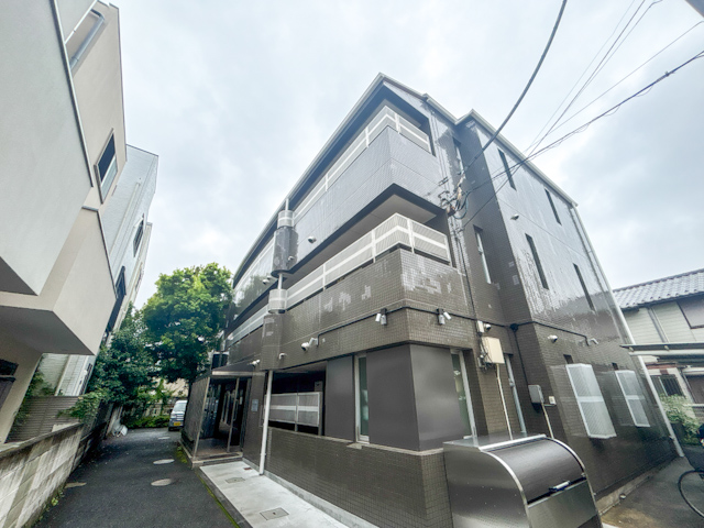 木の気配と暮らす 102の内観