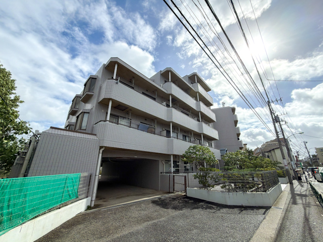 二子玉川の空 503の内観