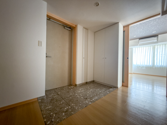癒しの木漏れ日 104の内観