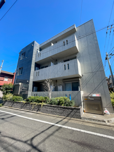 透き通る光 103の内観