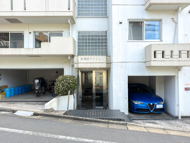 光を分け合う 202の内観