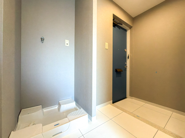 小さな部屋に、ちょうどいい自由。 407の内観