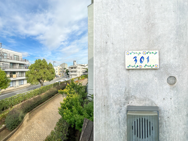 寄り道したくなる街 301の内観