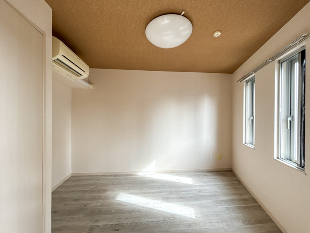 寄り道したくなる街 301の内観
