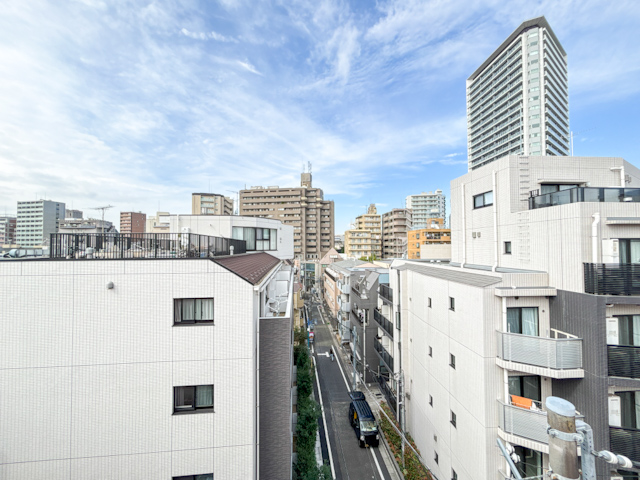 ちょっとしたオレンジ付き! 502の外観