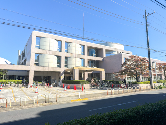 木漏れ日と読書 308の内観