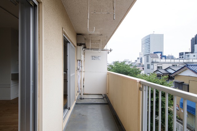 Reborn room 305の内観