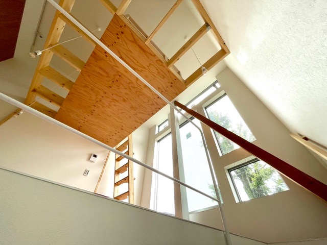 ドストライクメゾネット 03の内観