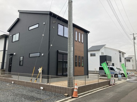 リーブルガーデン水戸見川１２期 外観・内装1