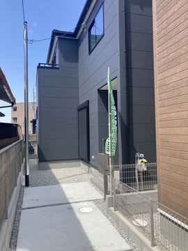 リーブルガーデン天理市田部町４期 外観・内装2