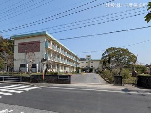 市原市立有秋東小学校：1800m