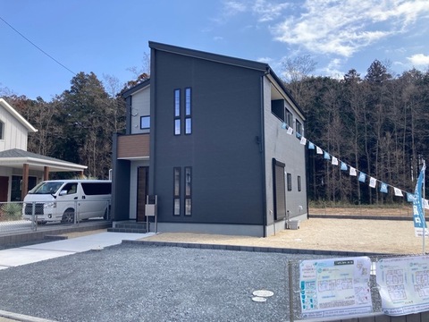 リーブルガーデン水戸内原町第１２ 外観・内装1