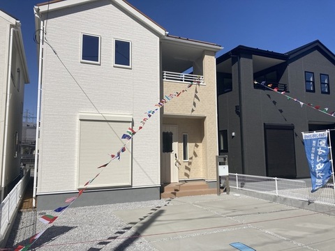 リーブルガーデン鴻巣東第４ 外観・内装1