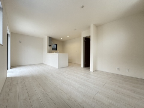 リーブルガーデン上尾市原市第８ 外観・内装2