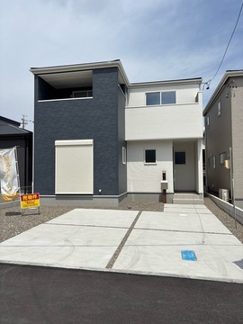 リーブルガーデン半田市板山町 外観・内装1