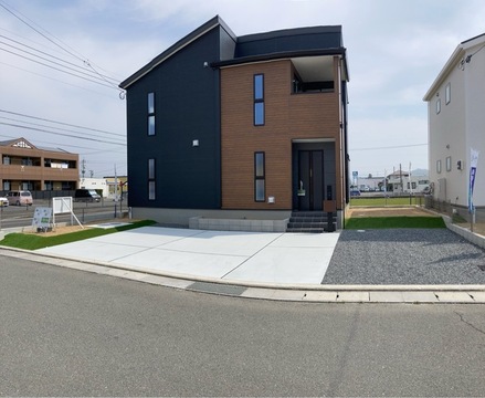 リーブルガーデン飯塚市椿 外観・内装1