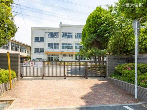 市川市立南新浜小学校：990m