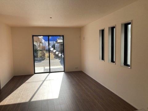 リーブルガーデン深谷上柴町西第3 外観・内装2