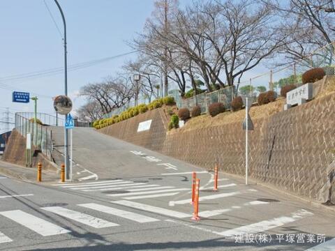 伊勢原市立成瀬中学校：2060m