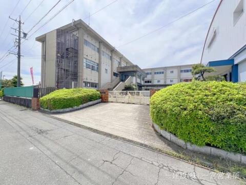 一宮市立中島小学校：1490m