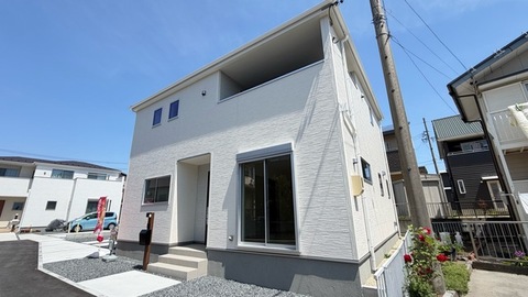 リーブルガーデン東員町山田 外観・内装1