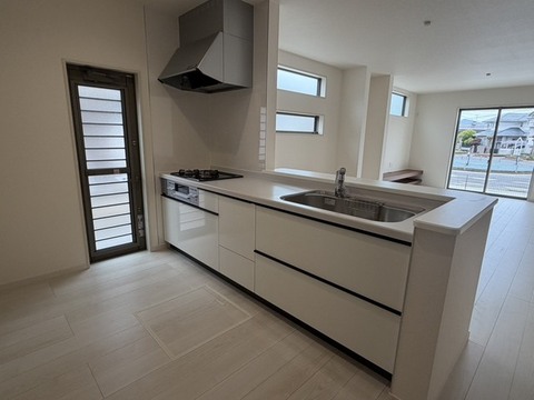 リーブルガーデン河合町高塚台２期 外観・内装10