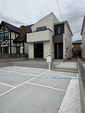 リーブルガーデン河合町高塚台２期 外観・内装1