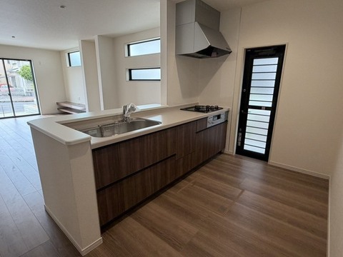 リーブルガーデン河合町高塚台２期 外観・内装2