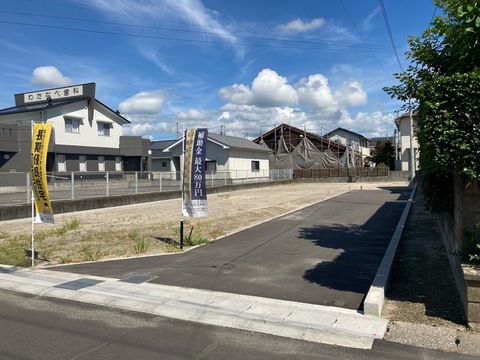 リーブルガーデン霧島市隼人町見次 外観・内装1