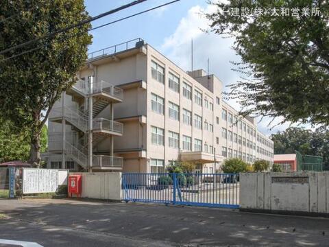 大和市立上和田中学校：1300m