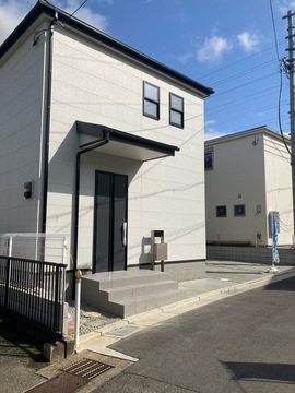 リーブルガーデン美原区平尾２期 外観・内装1