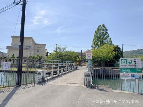 犬山市立犬山中学校：1100m