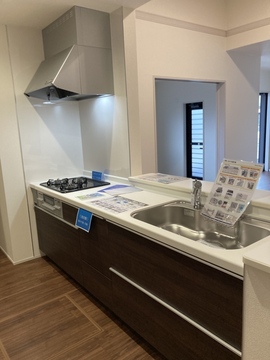 リーブルガーデン大泉第６仙石 外観・内装3