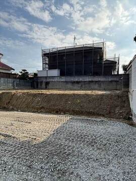 リーブルガーデン河合町高塚台３期 外観・内装1