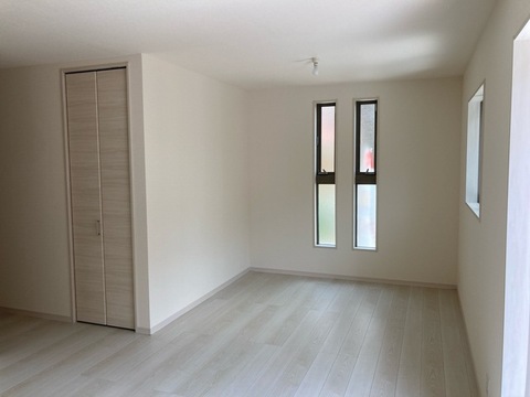 リーブルガーデン寝屋川市高柳７丁目１０期 外観・内装4
