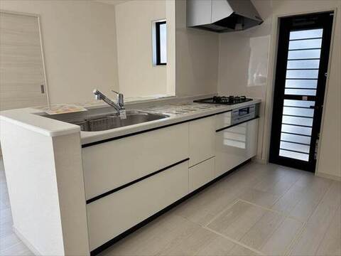 リーブルガーデン奈良中山町１４期 外観・内装3