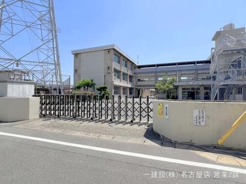 愛西市立佐屋中学校:650m