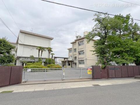 春日井市立西部中学校:900m