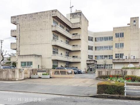 三郷市立丹後小学校:480m