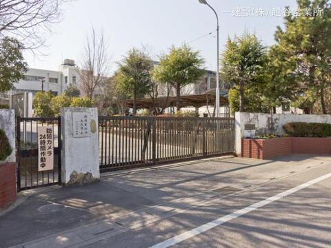 春日部市立大沼中学校:900m