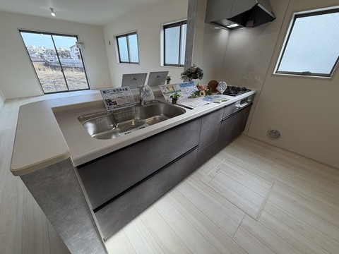 リーブルガーデン大和市福田 外観・内装2