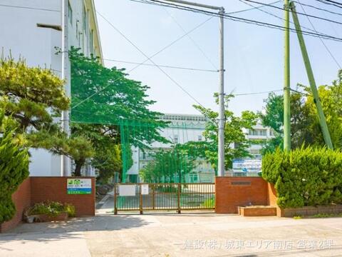 市川市立第七中学校：1720m