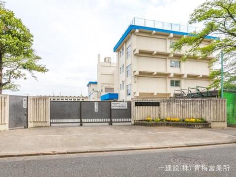 羽村市立小作台小学校：190m