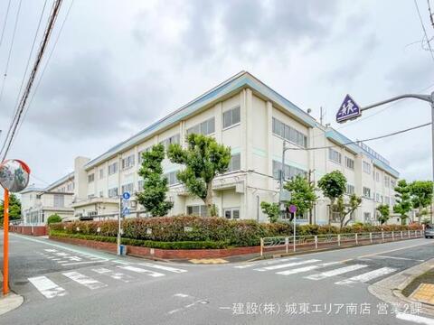 江戸川区立上小岩小学校：350m